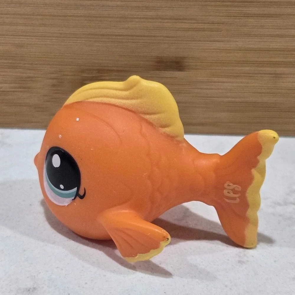 Littlest Pet Shop LPS Goldfish Orange Yellow Fish Figure Star Pattern Authentic